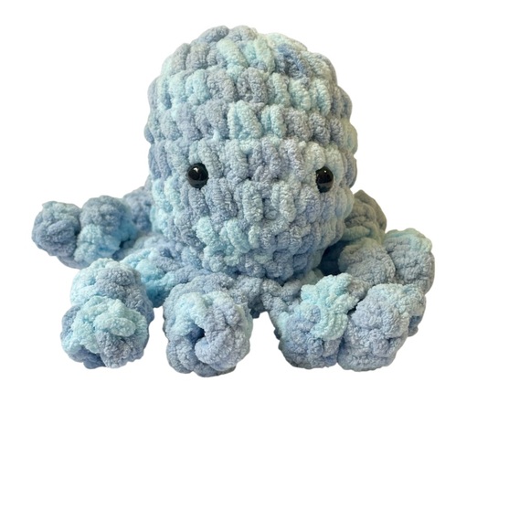 Handmade crochet octopus desk buddy - Picture 4 of 6